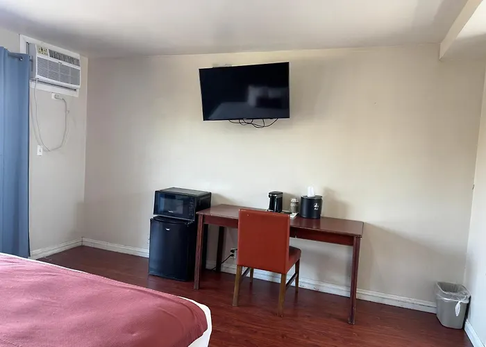 Holiday Lodge Los Angeles